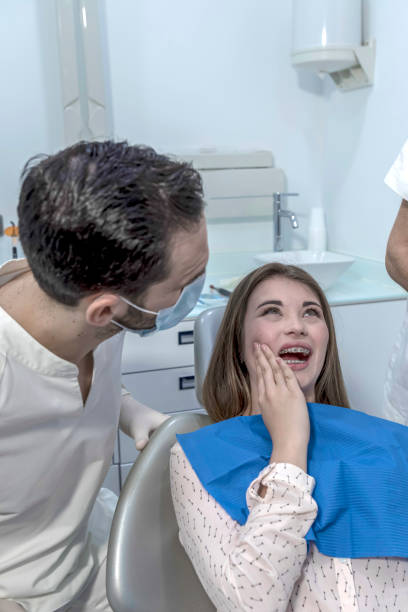 Best Emergency Dentist Near Me  in Rolling Meadows, IL